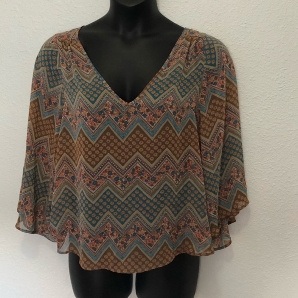 💜💜 ZOA Womens Cape Designed Top Size Medium